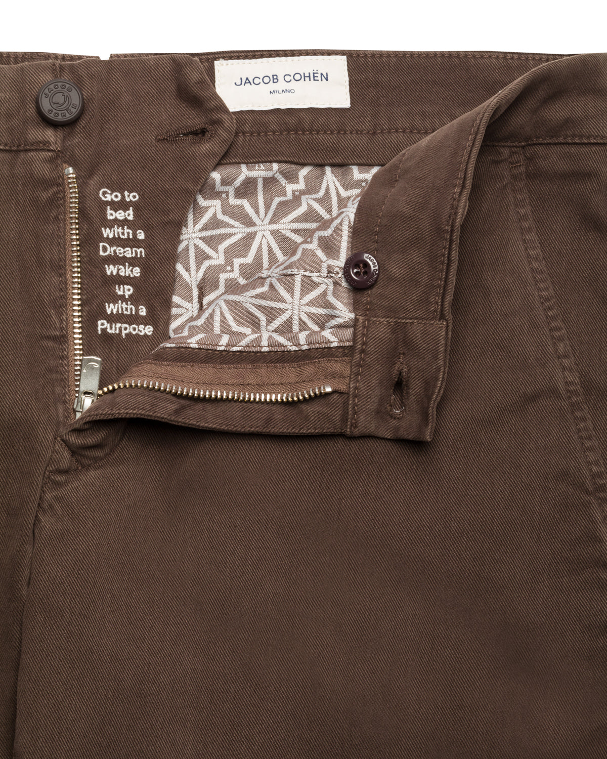 CHINOS, BOBBY