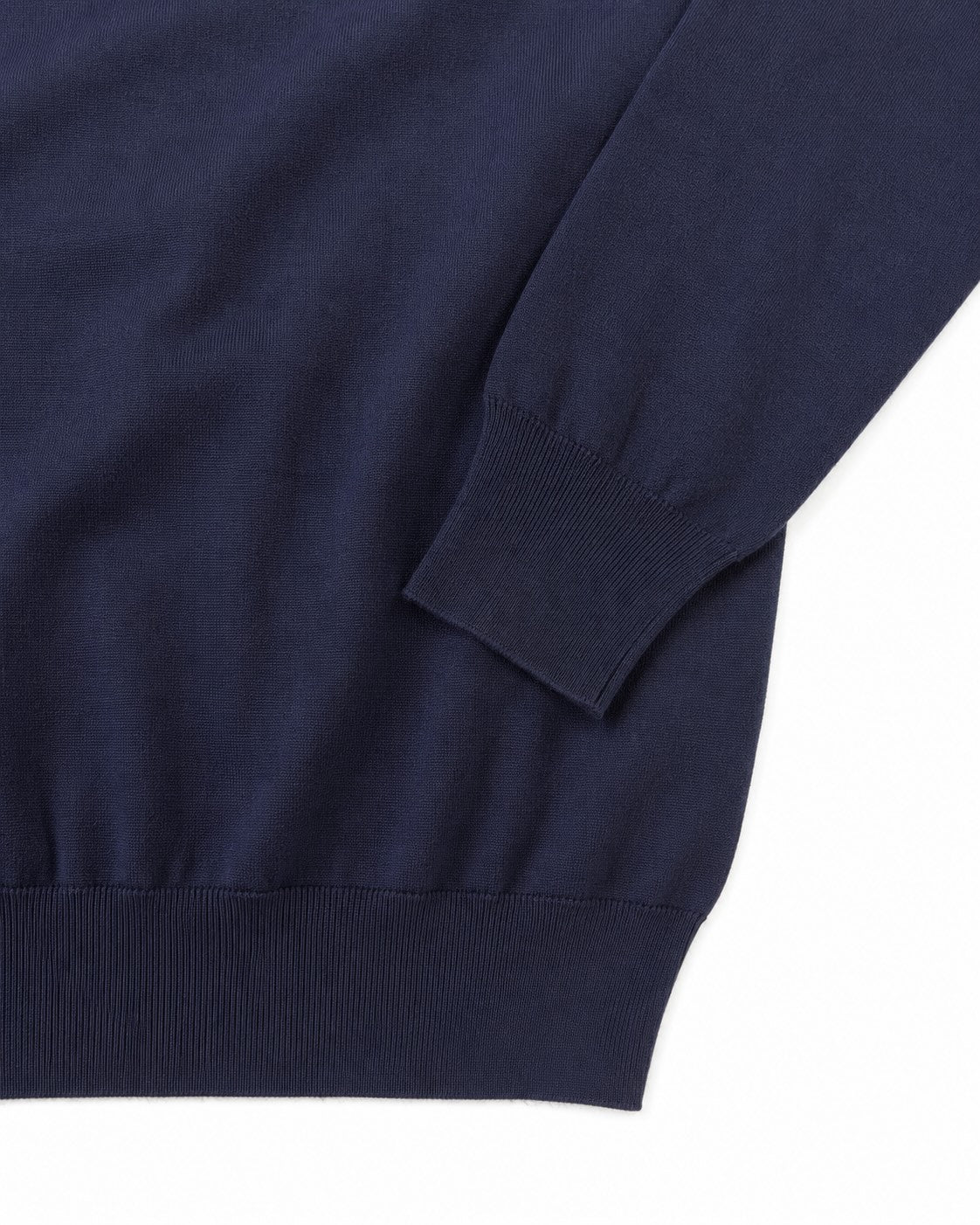 Cashmere Silk Turtleneck Sweater in Navy