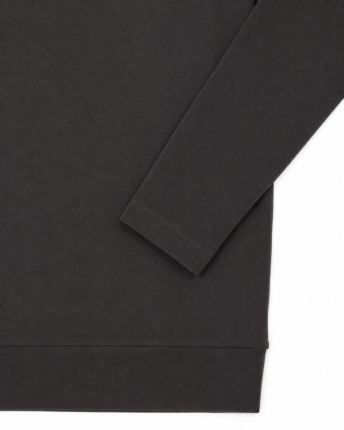 Baumwoll-T-Shirt mit Mock-Neck in Dunkelgrau