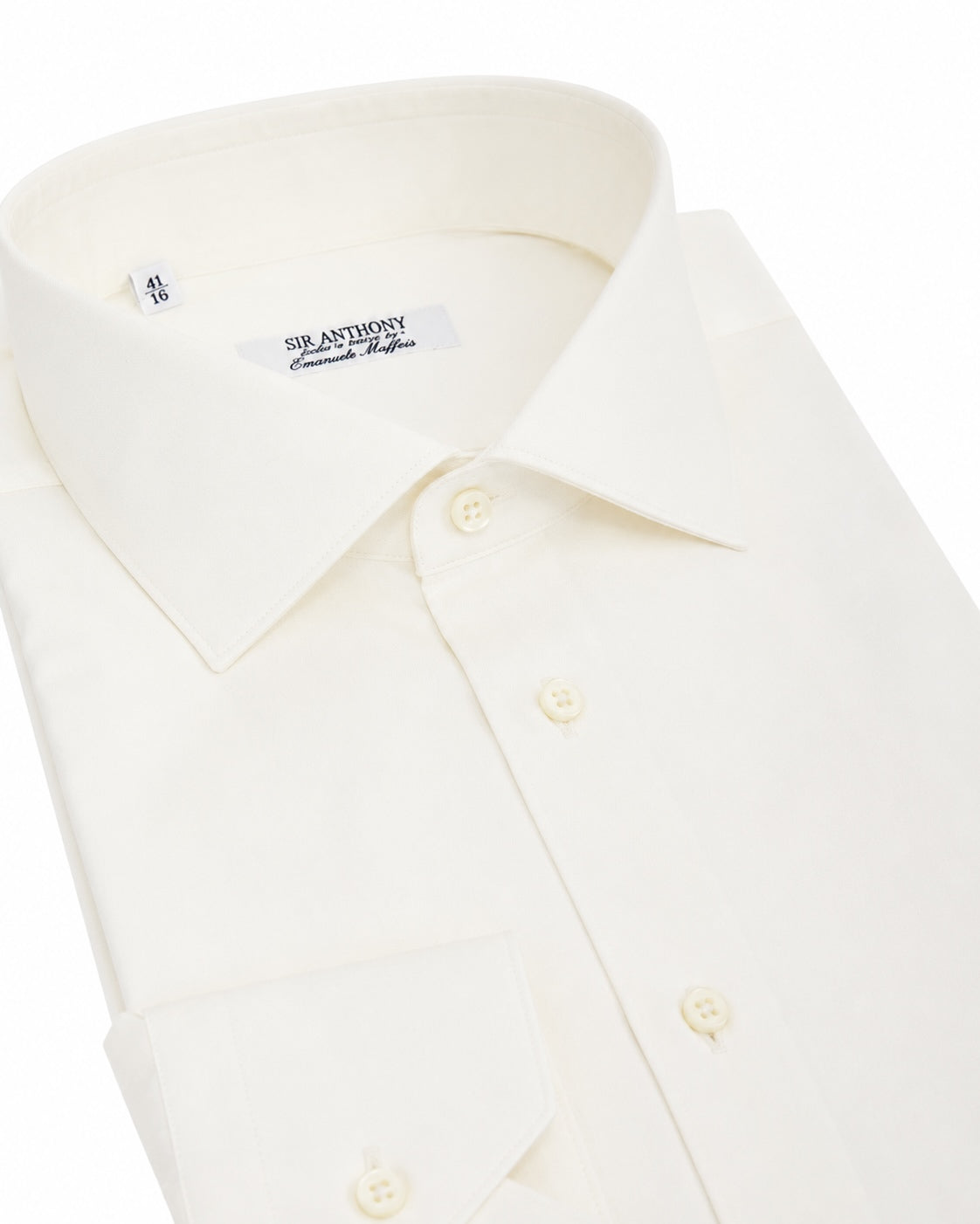Cotton Shirt with Cutaway Collar in Ivory